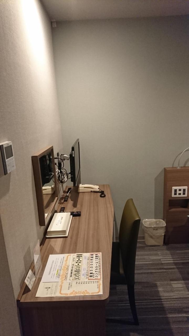 Hotel Itami Buitenkant foto